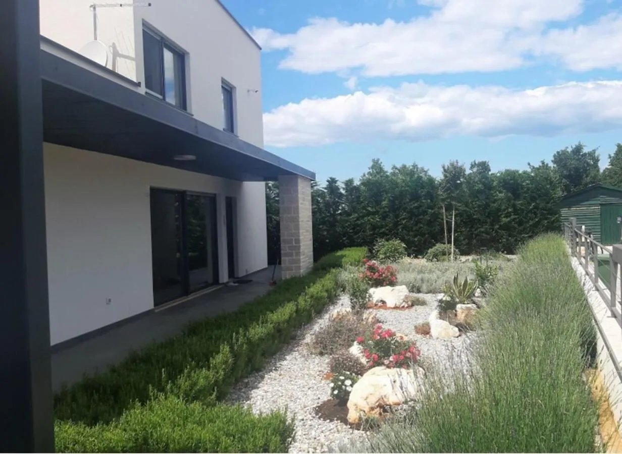 Villa Zara Near Porec For 8 Persons With Private Pool Visnjan